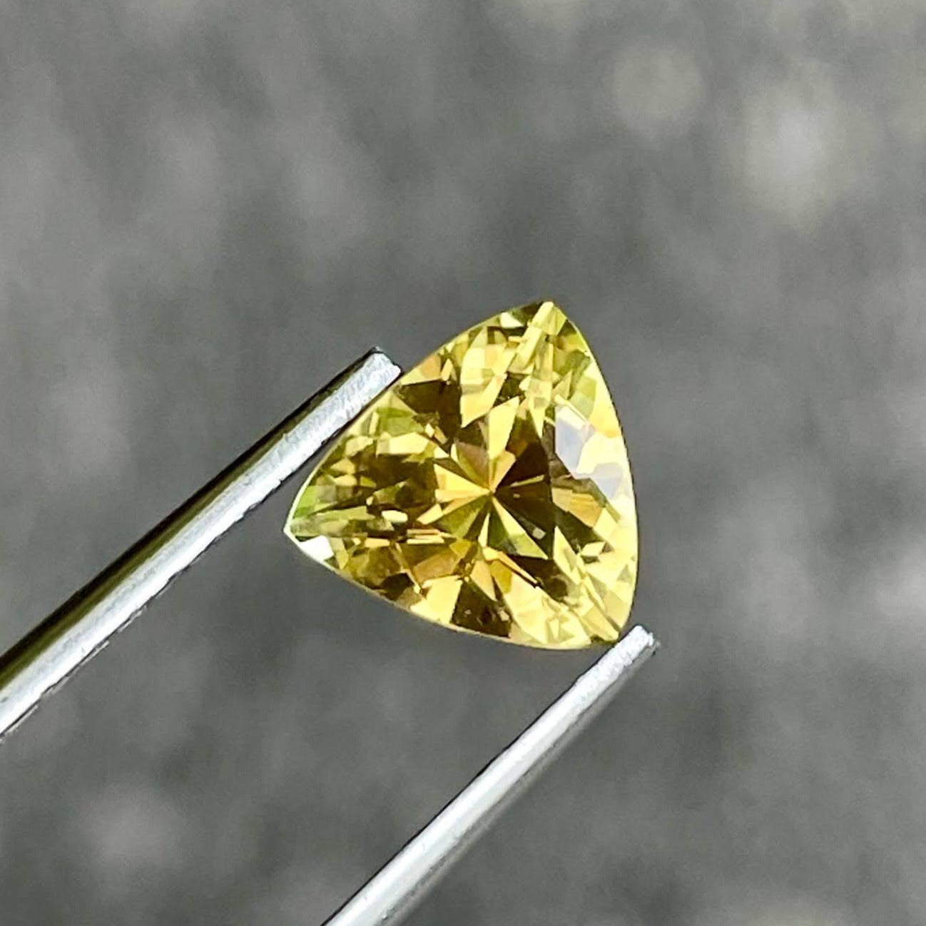 1.60 Carats Yellow Chrysoberyl Stone Trilliant Cut Natural Sri Lankan Gemstone
