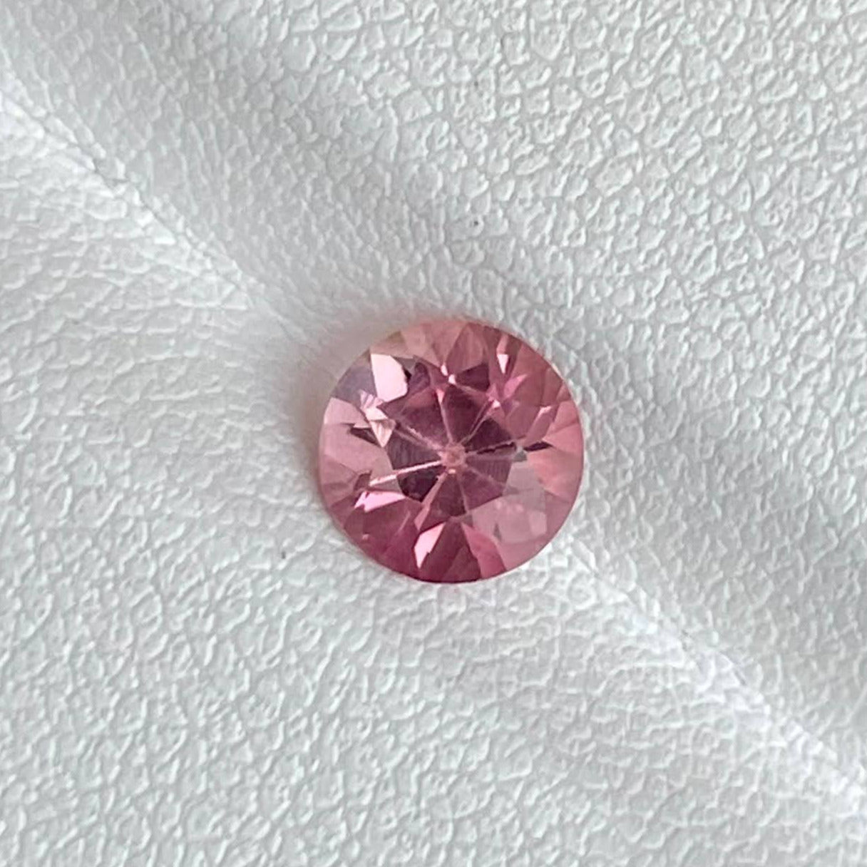 0.98 carats Pink Tourmaline Stone Round Cut Natural Afghani Gemstone — view 1