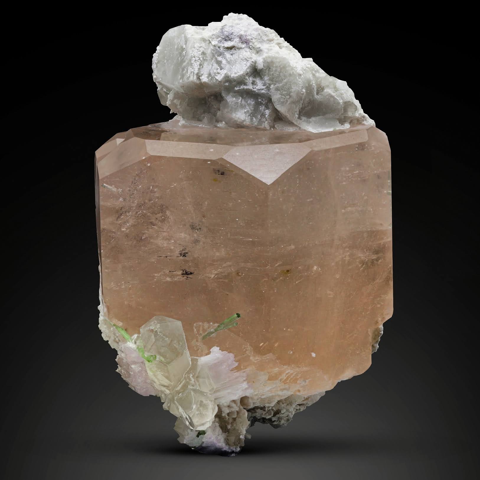 338 grams Impressive glassy Morganite crystal with Kunzite and Tourmaline from Afghanistan — view 1