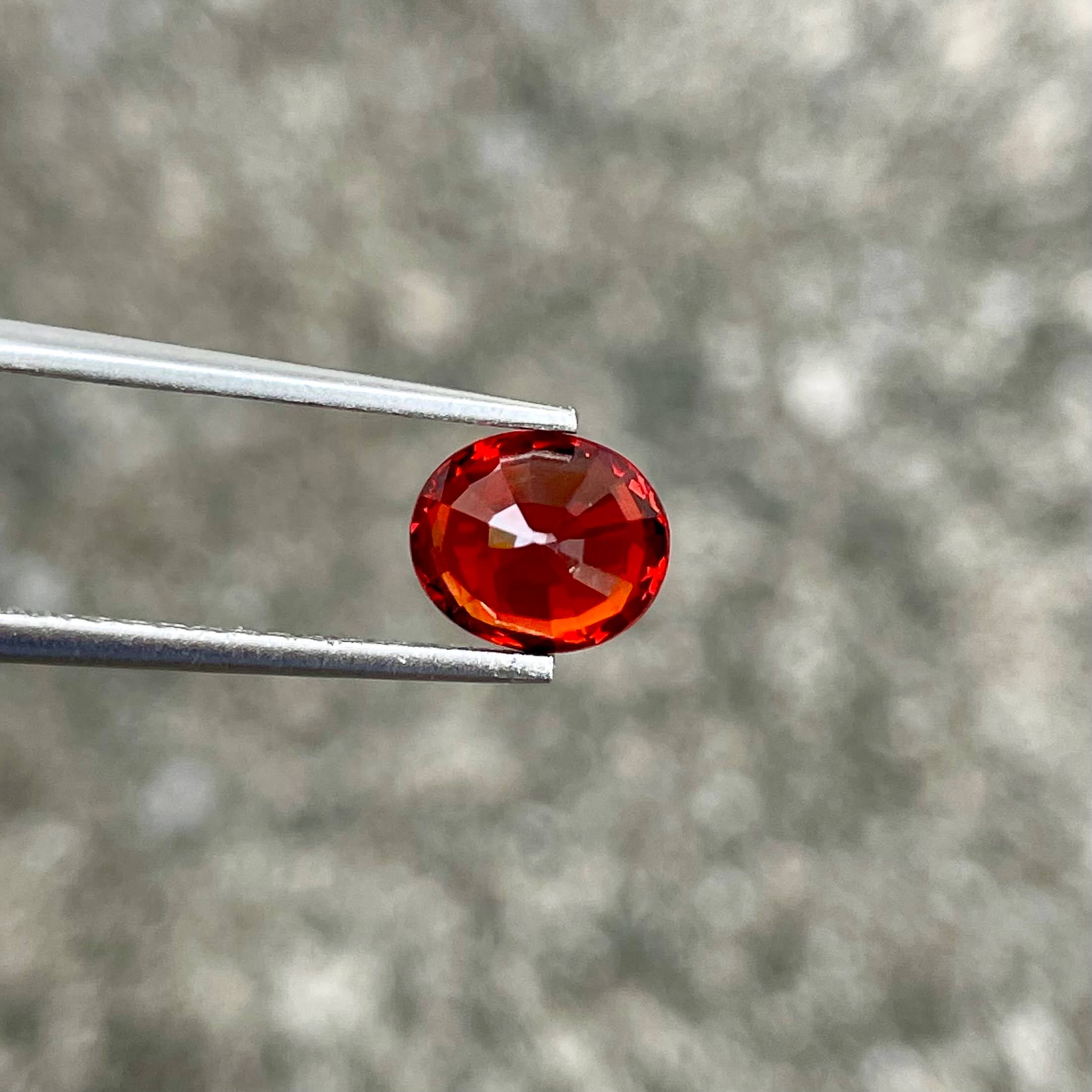 1.95 carats Red Spessartite Garnet Stone Oval Cut Natural African Gemstone — view 2