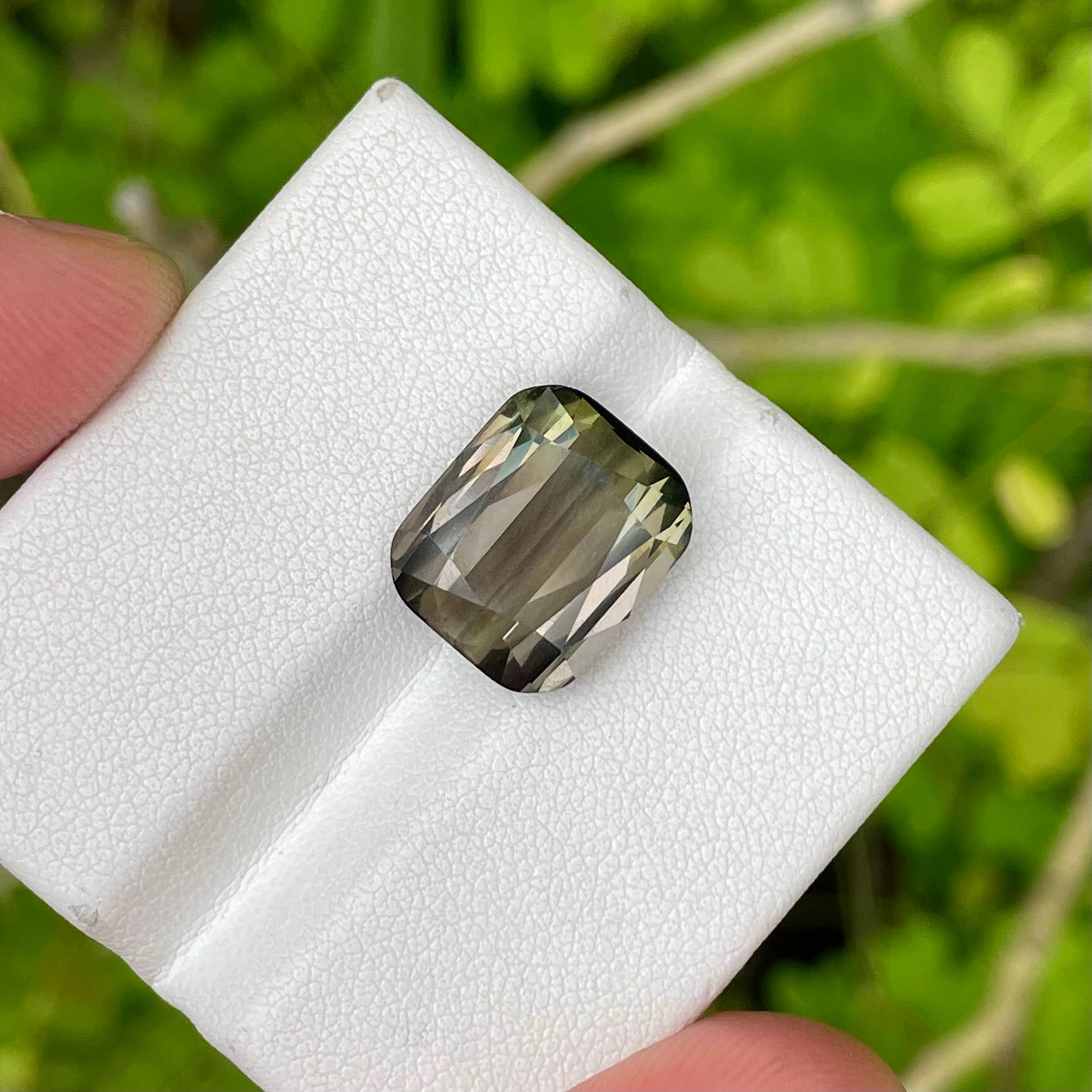 9.43 carats Bicolor Tourmaline Stone Cushion Cut African Gemstone — view 3