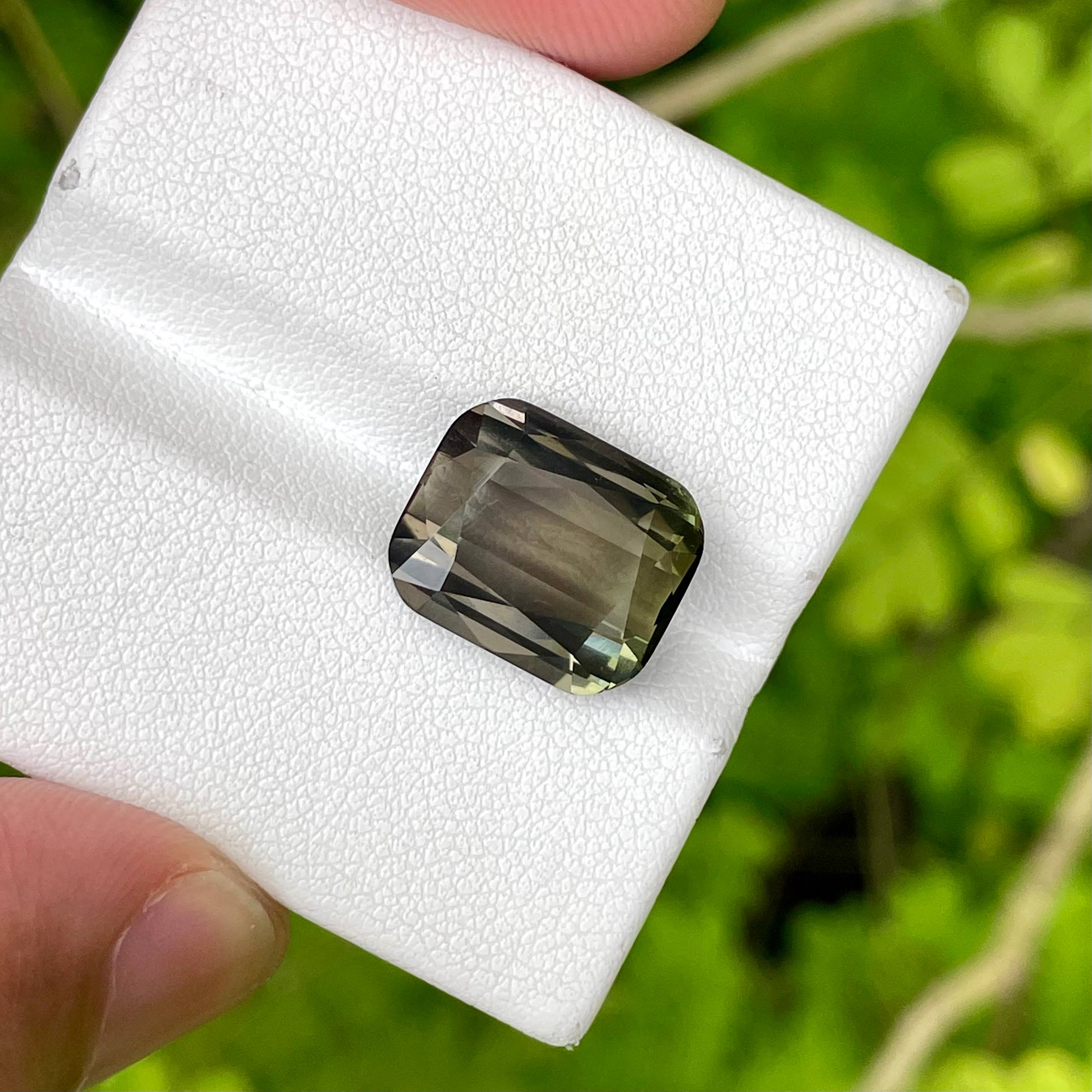 9.43 carats Bicolor Tourmaline Stone Cushion Cut African Gemstone — view 4