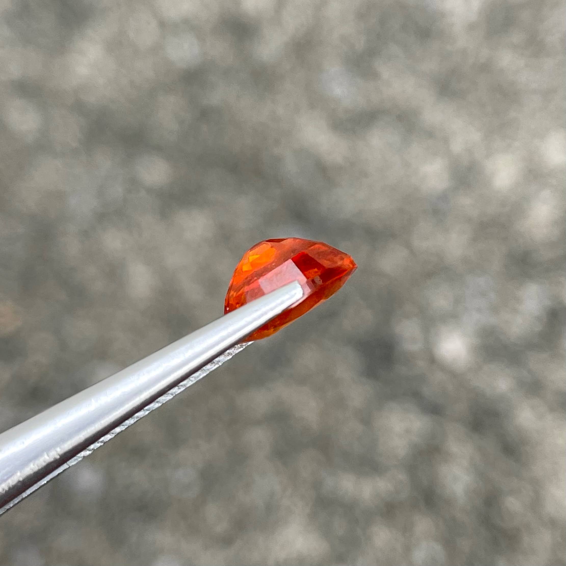 3.07 carats Red Spessartite Garnet Stone Oval Cut Natural Nigerian Gemstone — view 2