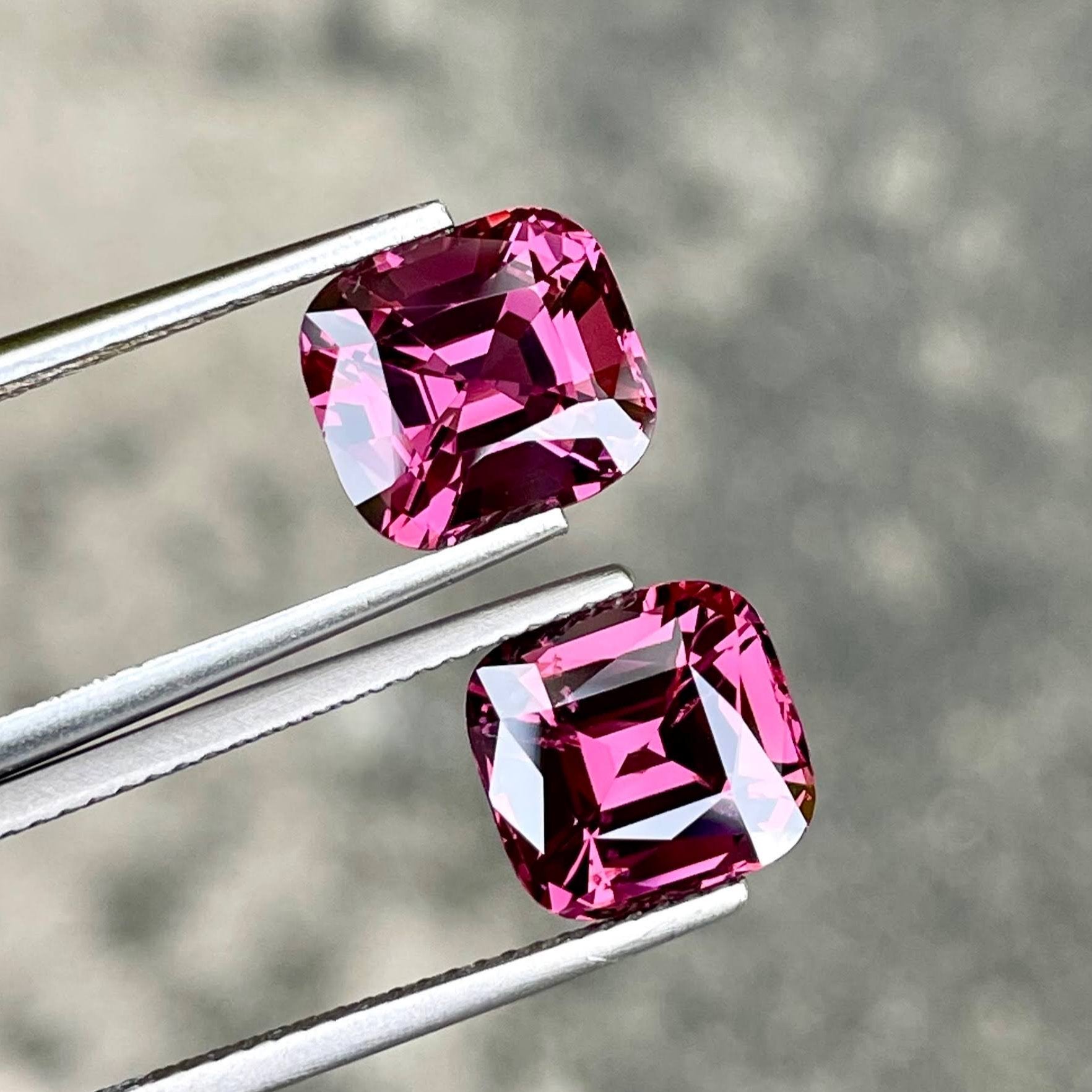 8.05 carats Purplish Pink Spinel Pain Cushion Cut Natural Tanzanian Gemstone — view 5