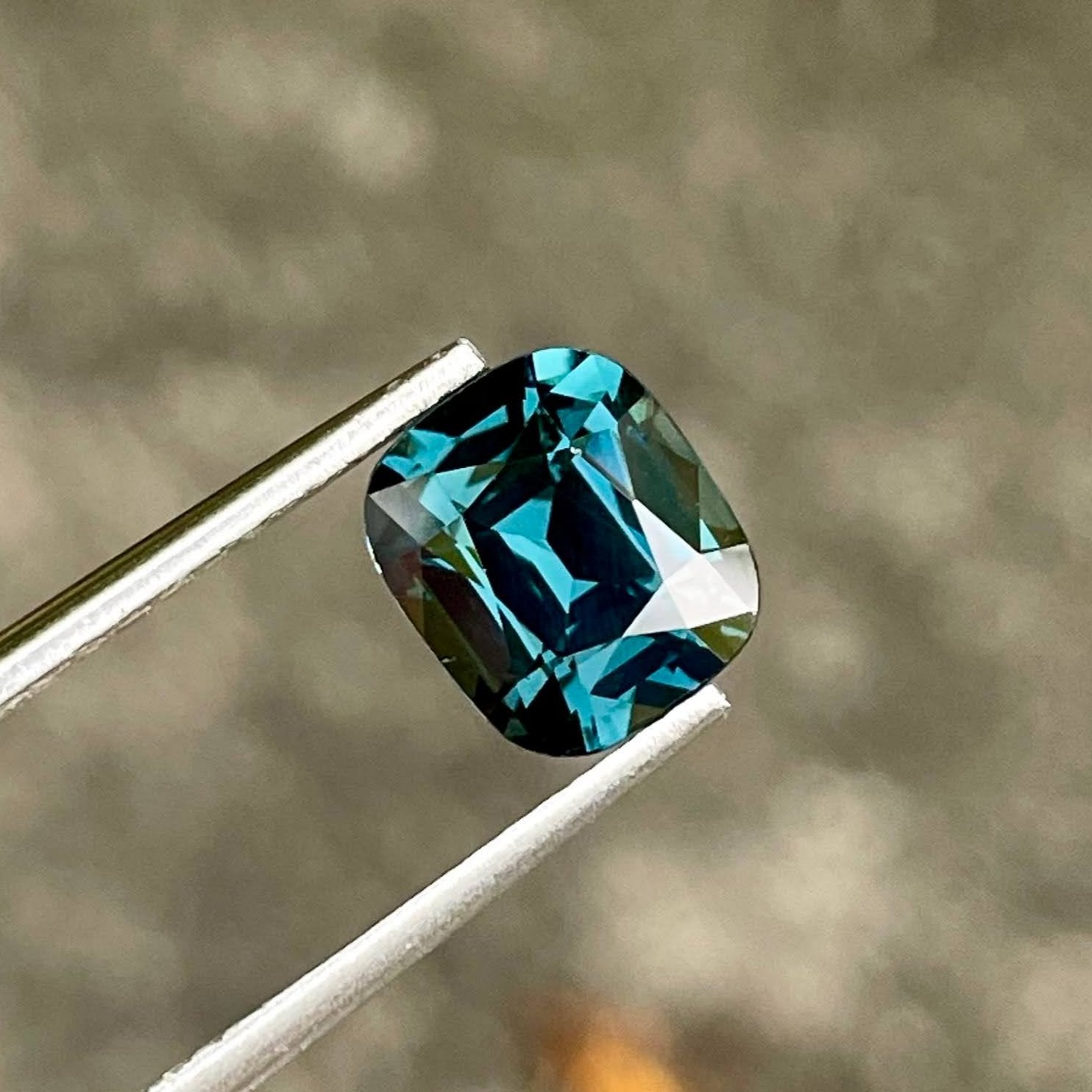 2.30 carats Deep Blue Spinel Stone Cushion Cut Natural Burmese Gemstone — view 5