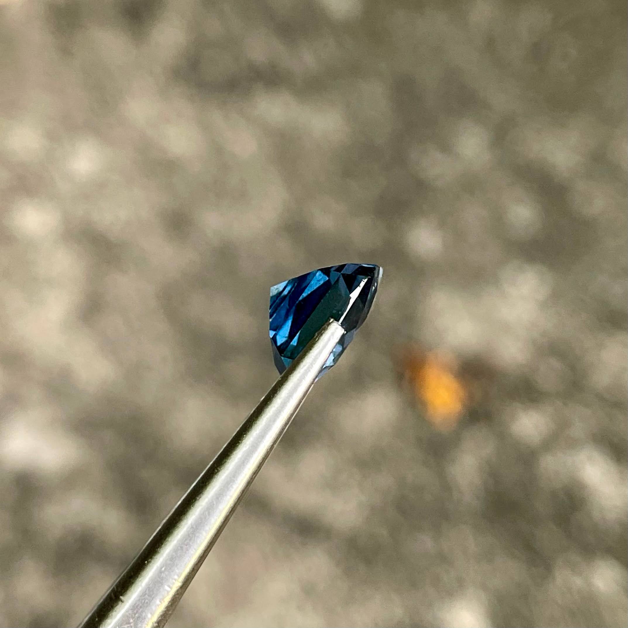 5.15 carats Grayish Blue Spinel Stone Cushion Cut Natural Tanzanian Gemstone — view 3