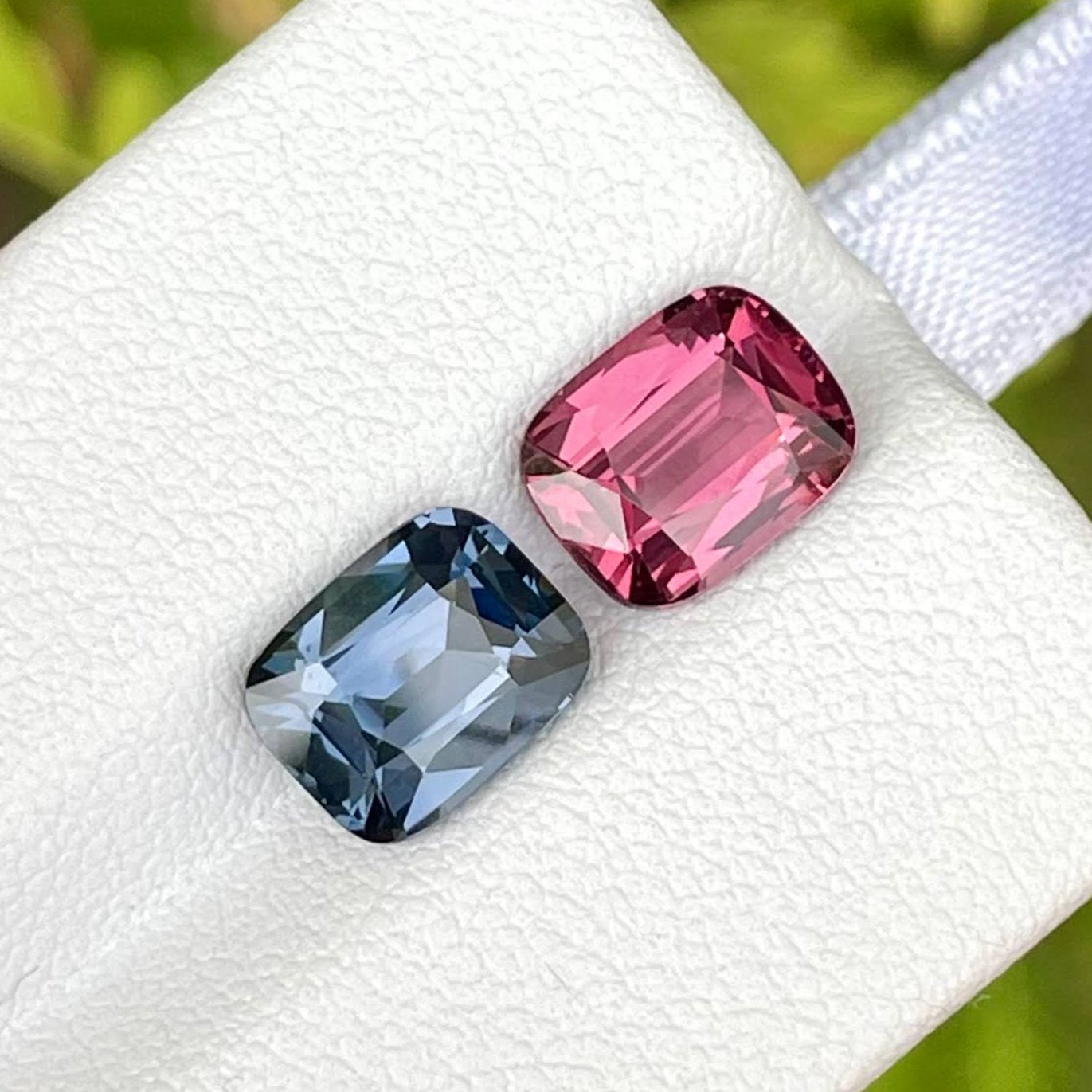 4.96 carats Opposite Color Sphene Pair Cushion Cut Natural Tanzanian Gemstone — view 4