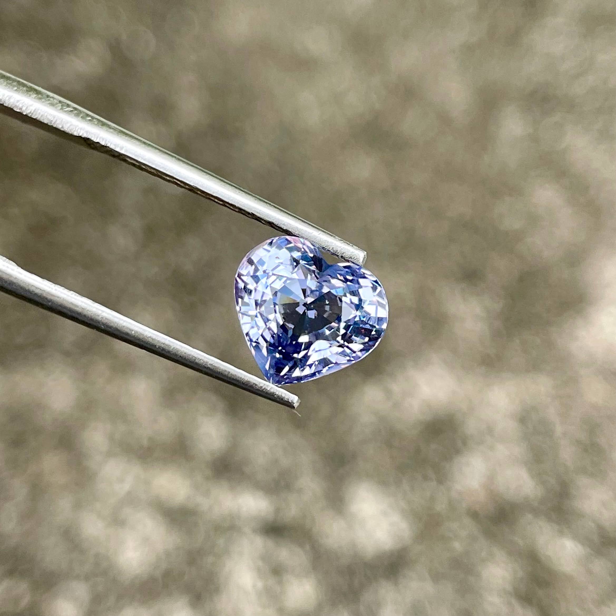 3.10 carats Lavender Spinel Stone Heart Cut Natural Tanzanian Gemstone — view 1