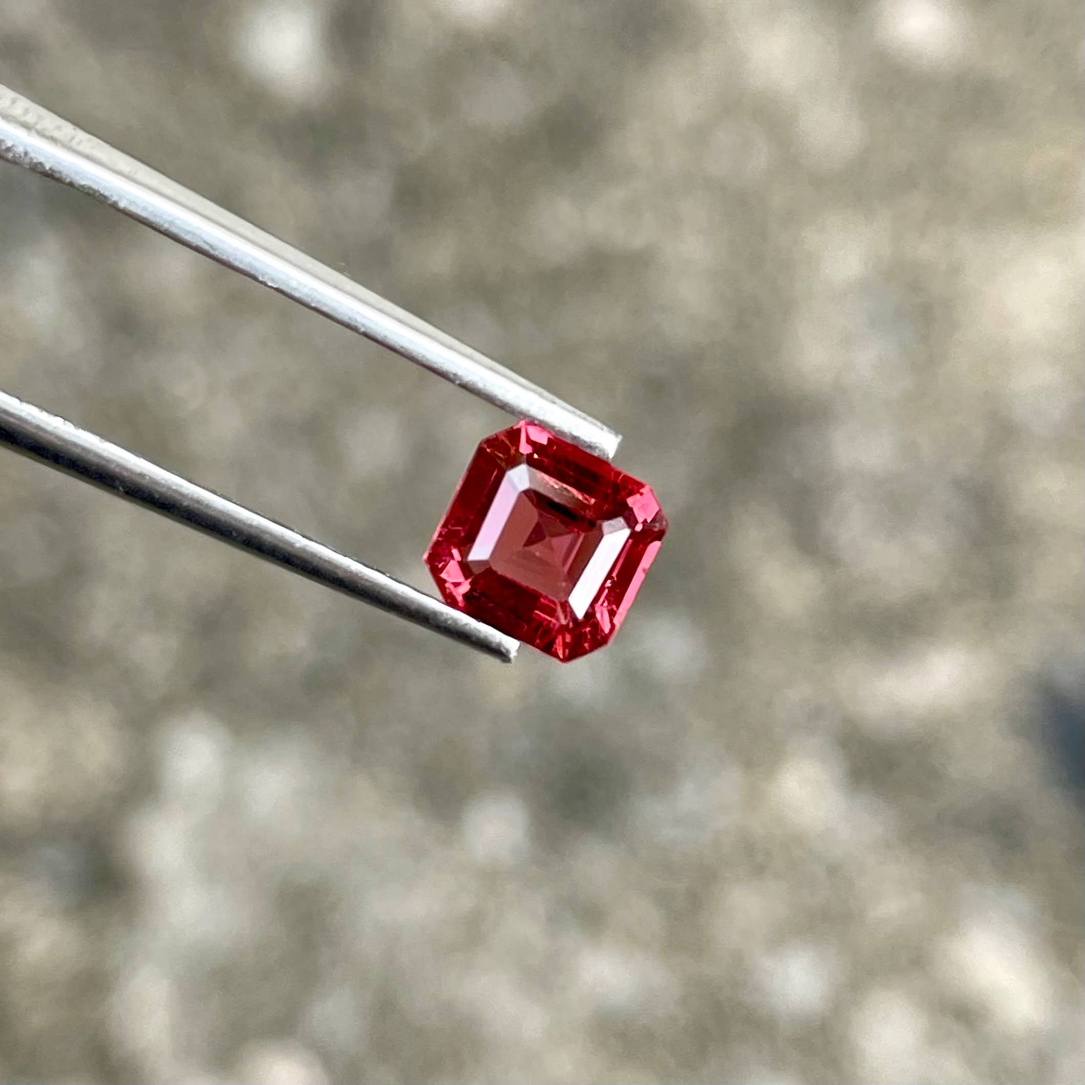 0.85 carats Red Spinel Stone Emerald Cut Natural Gemstone from Burma — view 1