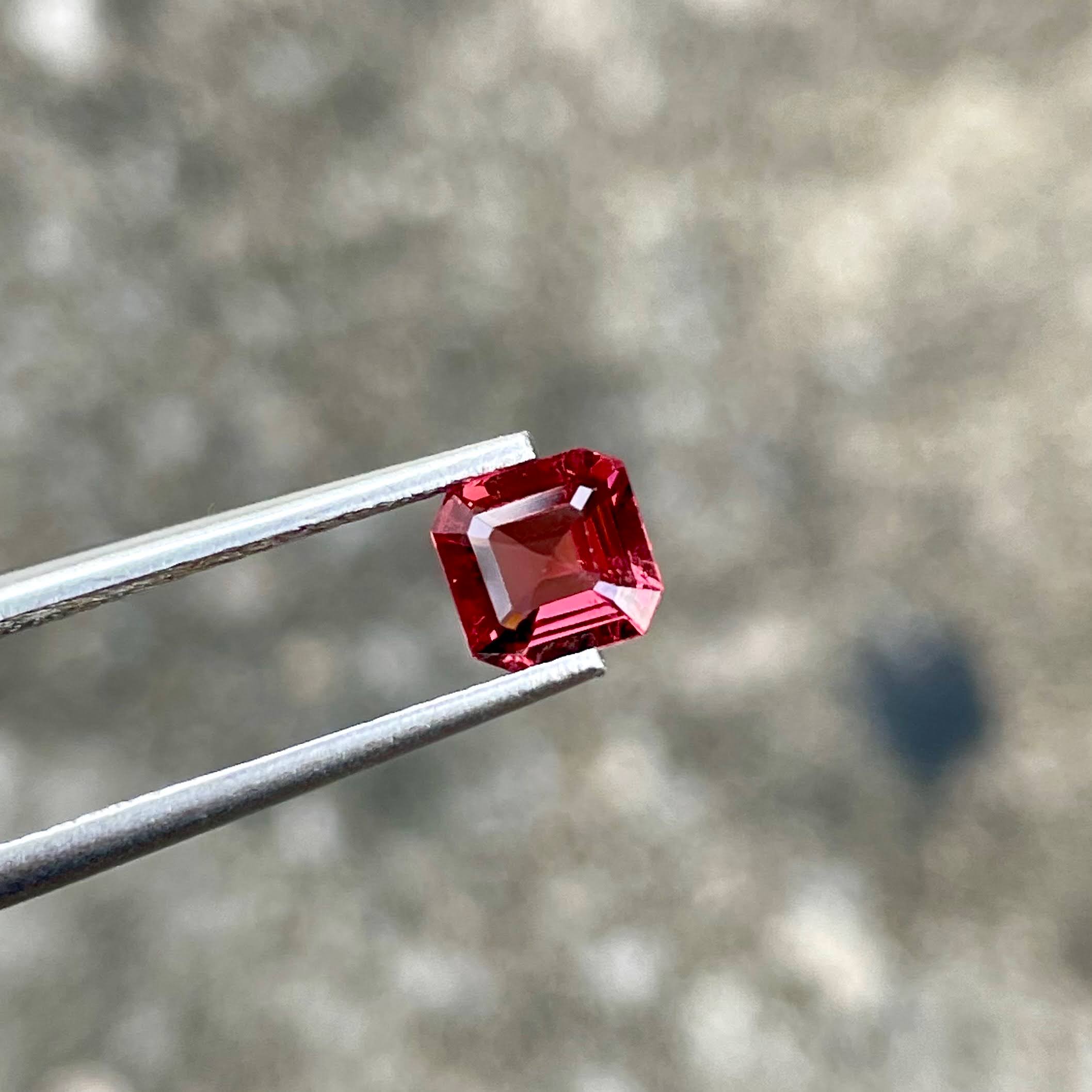0.85 carats Red Spinel Stone Emerald Cut Natural Gemstone from Burma — view 2