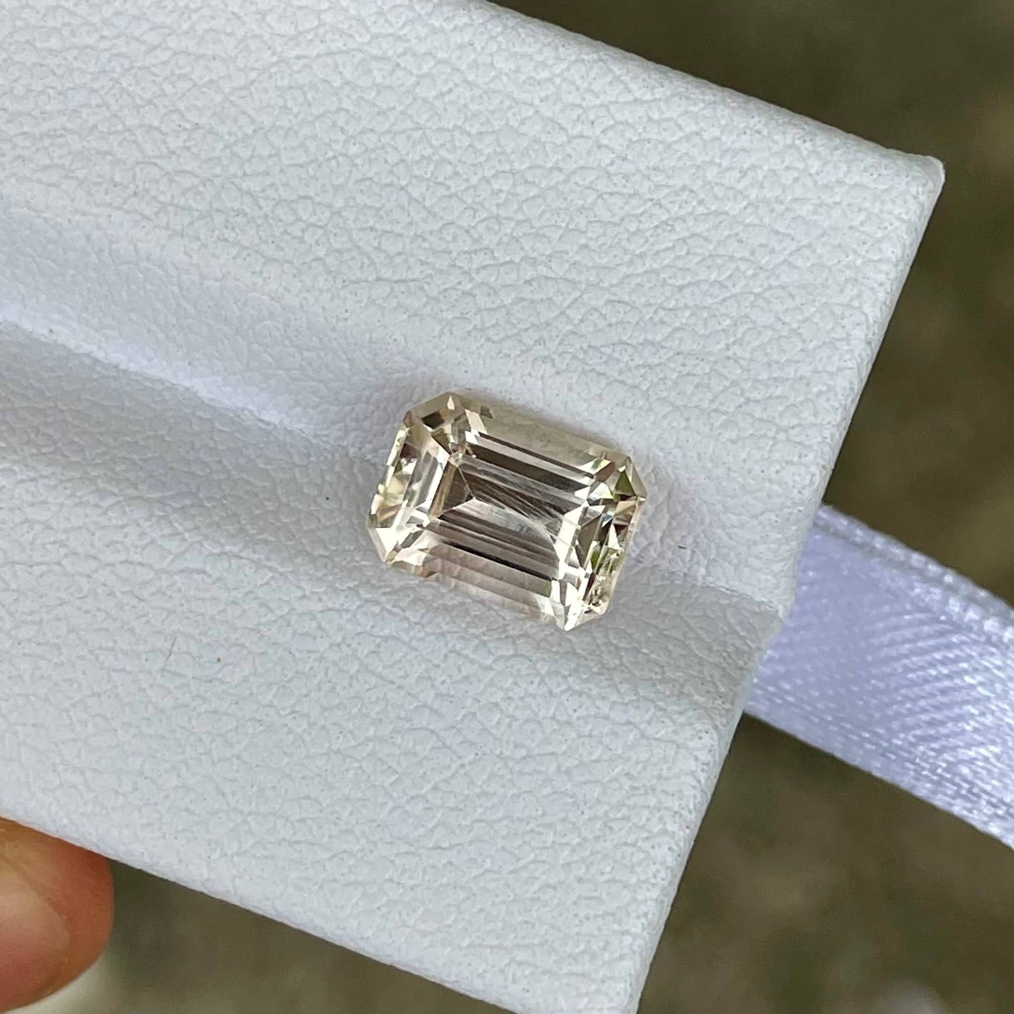 2.70 carats Topaz Stone Emerald Cut Natural Pakistani Gemstone — view 4