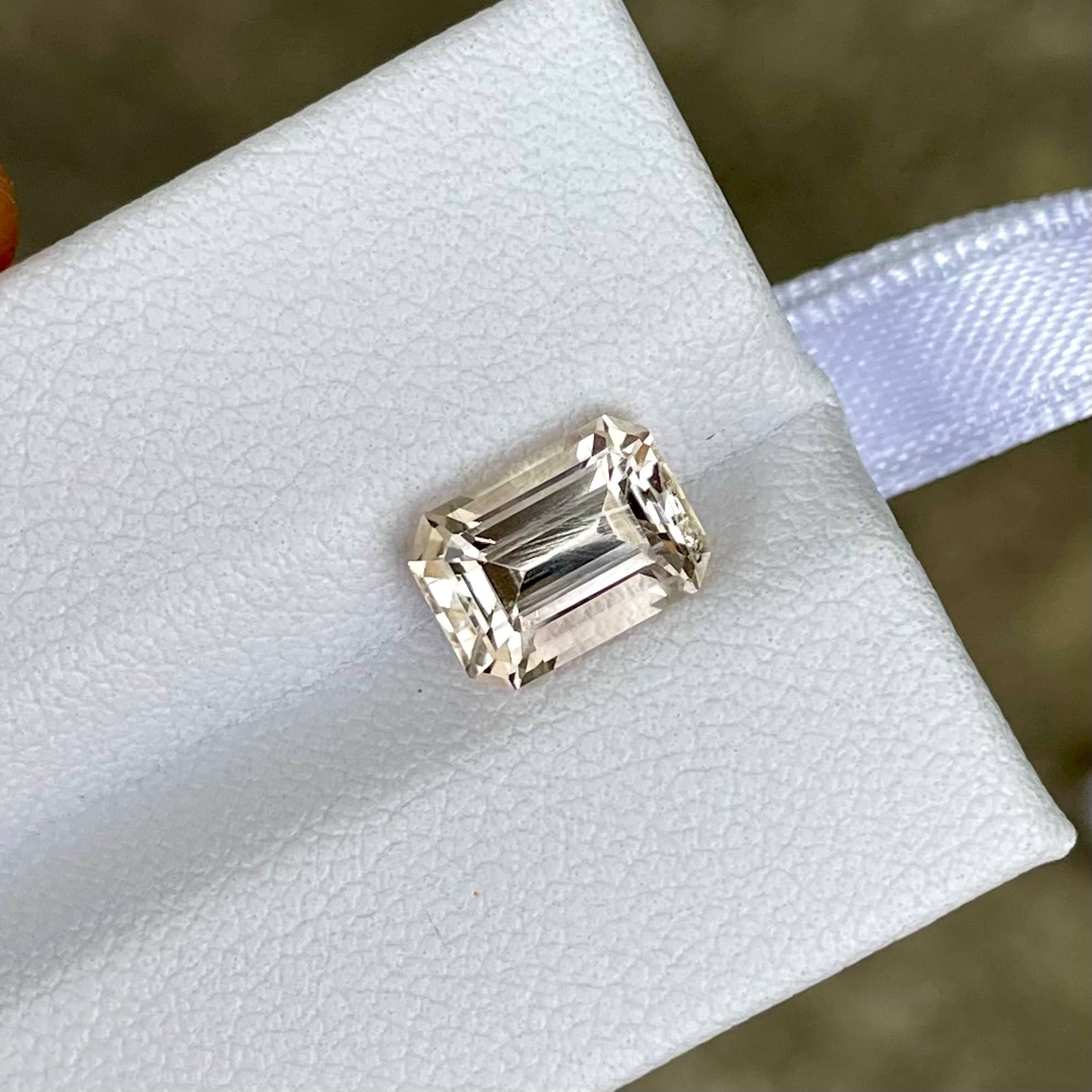 2.70 carats Topaz Stone Emerald Cut Natural Pakistani Gemstone — view 5