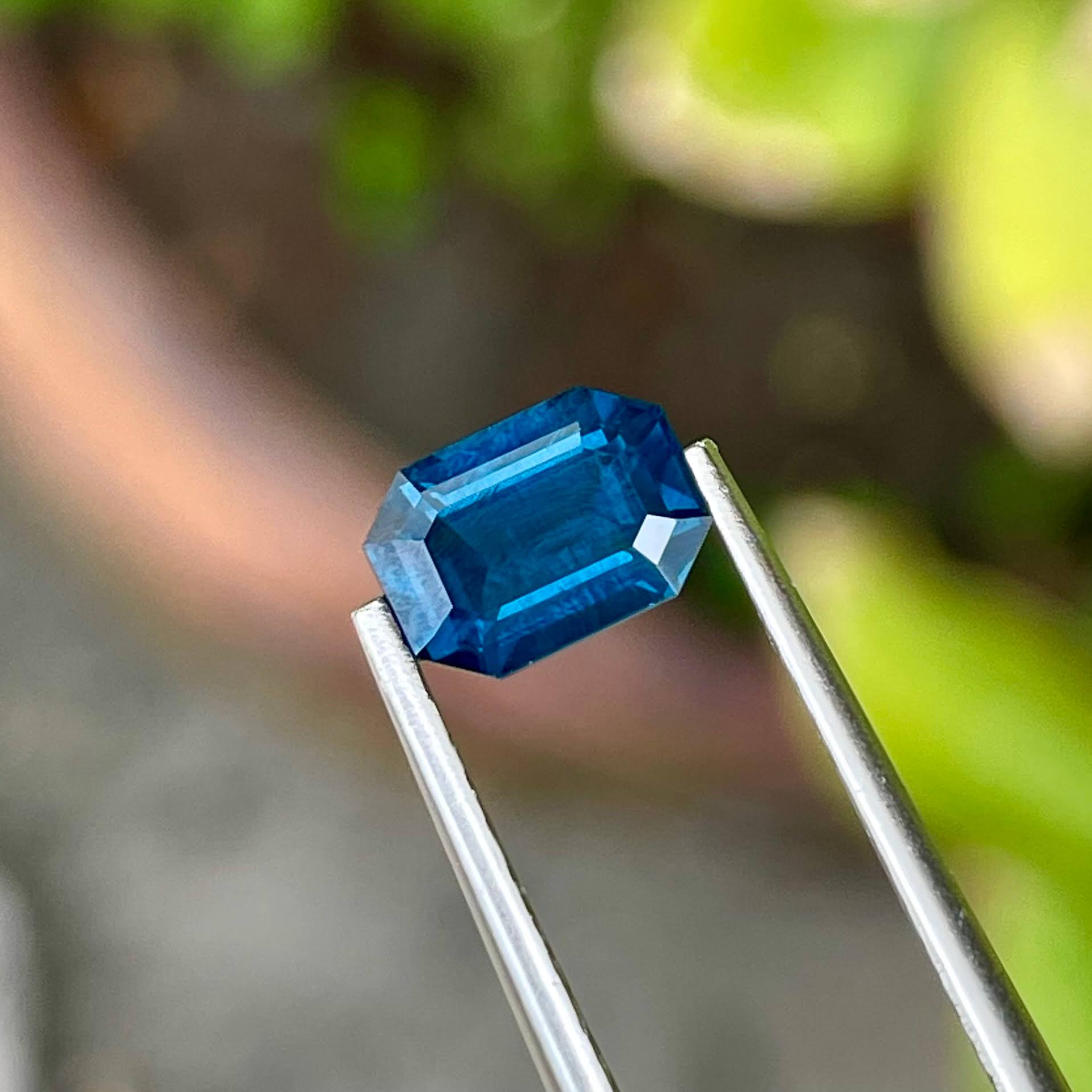 GIA Certified 1.51 carats Cobalt Blue Spinel Stone Step Cut Natural Gemstone — view 2