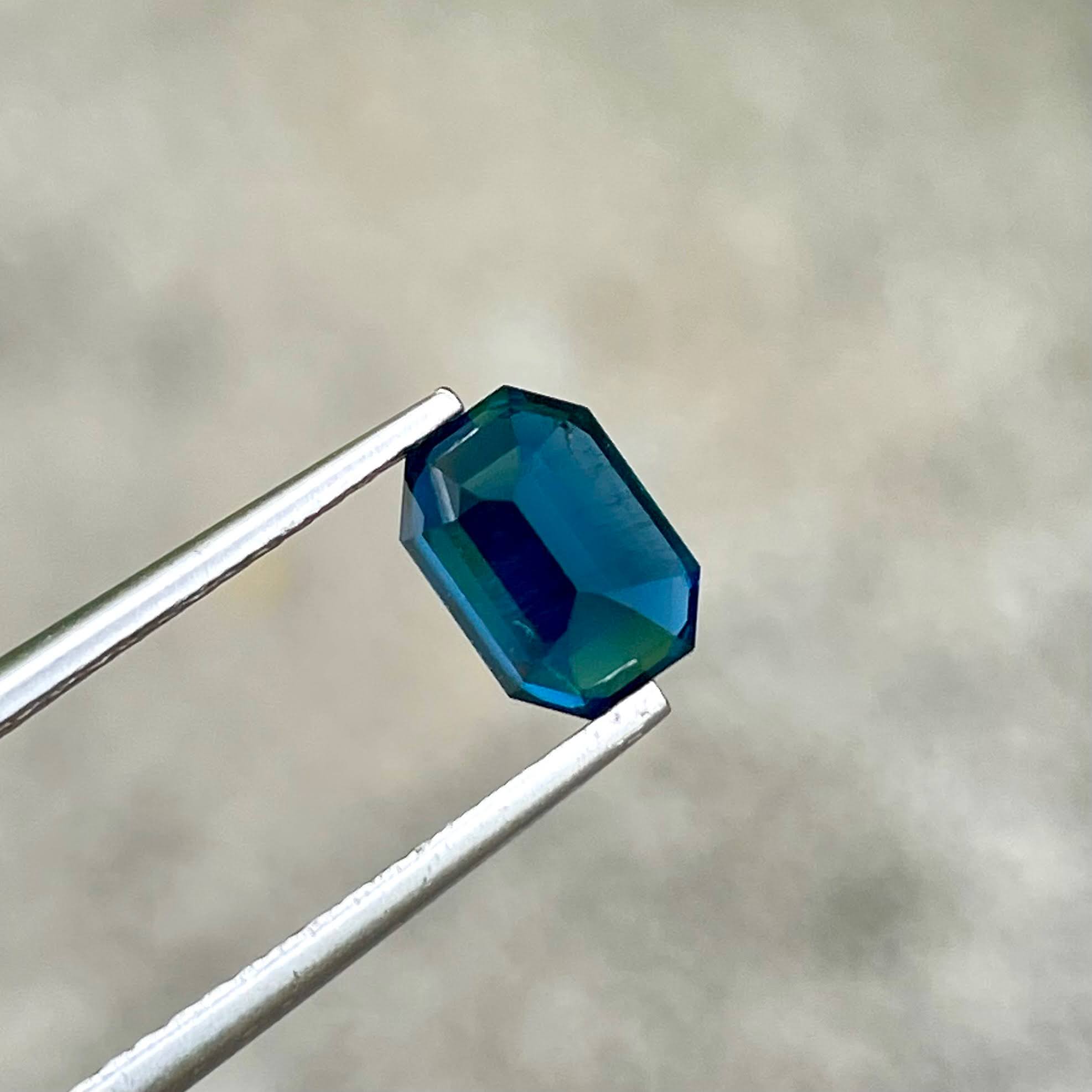 GIA Certified 1.51 carats Cobalt Blue Spinel Stone Step Cut Natural Gemstone — view 3