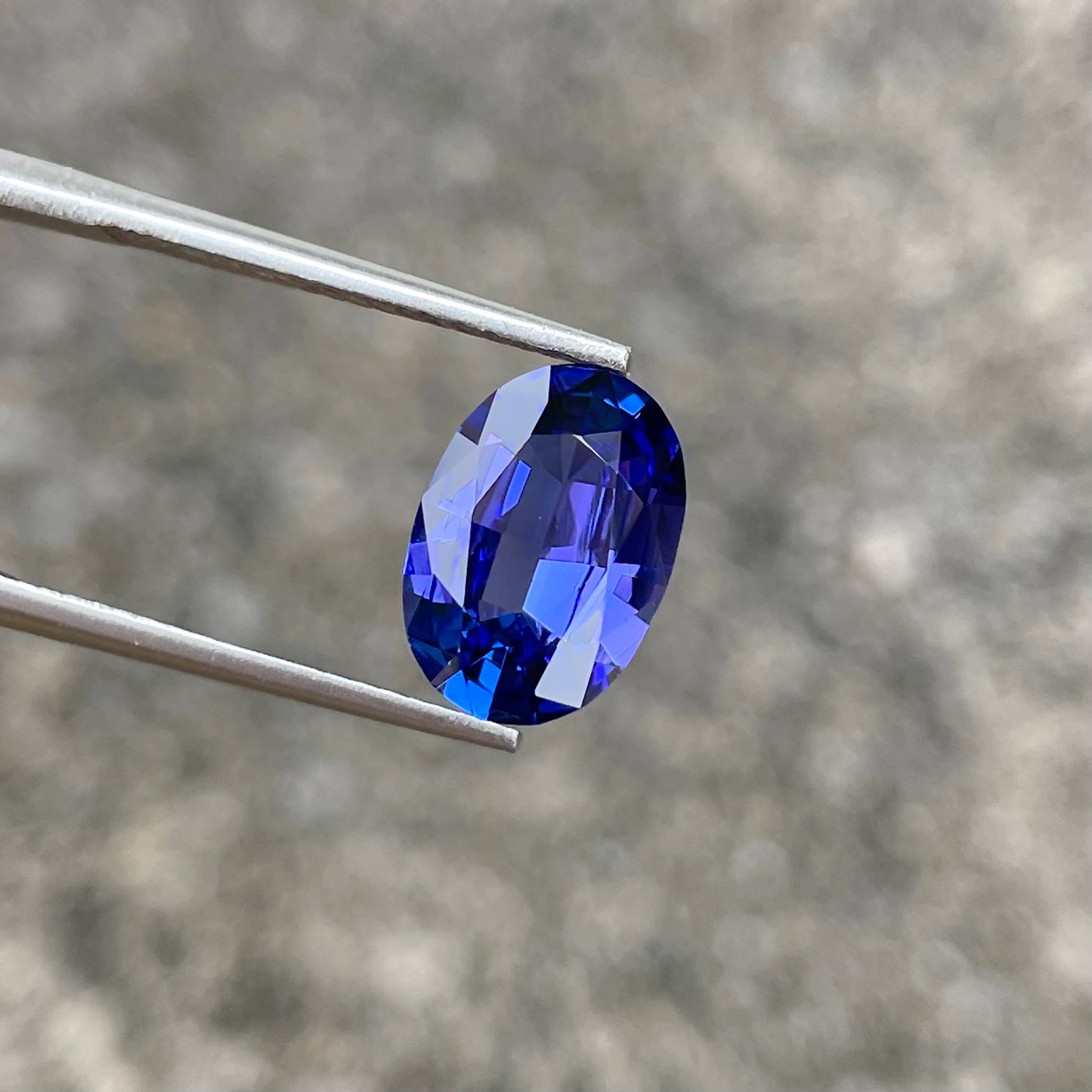 2.82 carats Blue Tanzanite Stone Oval Cut Natural Tanzanian Gemstone — view 3