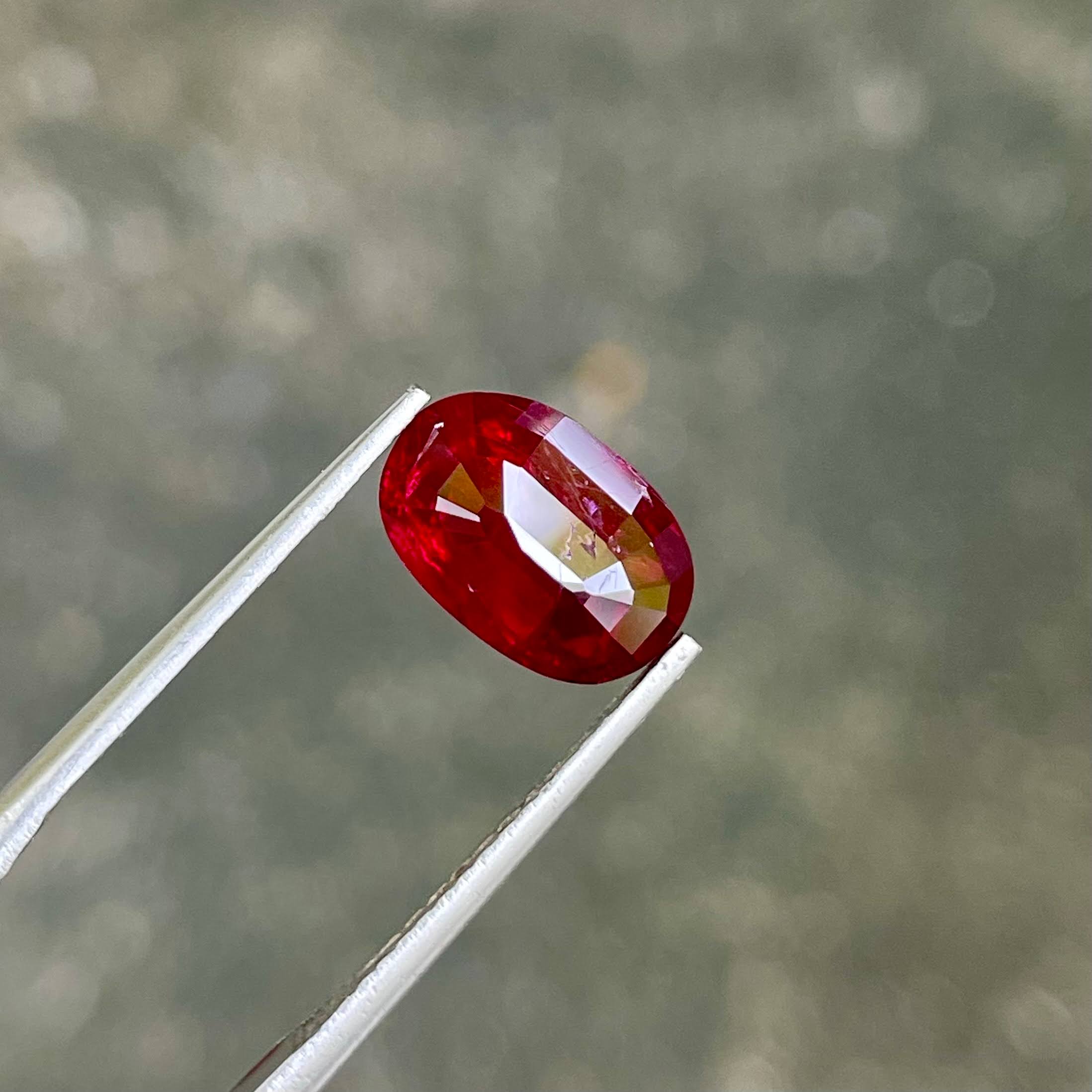 3.09 carats Red Ruby Stone Oval Cut Natural Mozambique's Gemstone