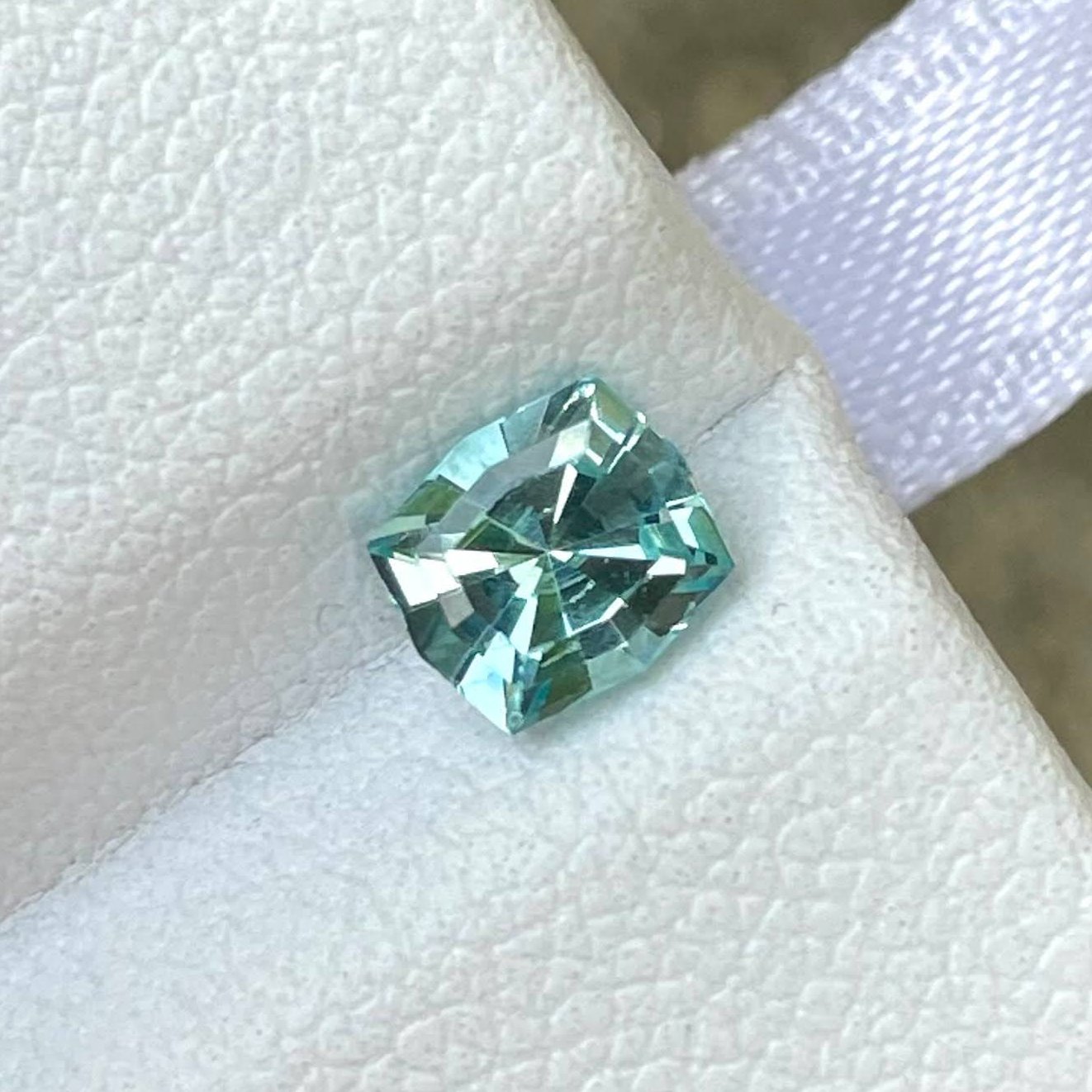 0.80 carats Aquamarine Stone Custom Precision Cut Natural Nigerien Gem