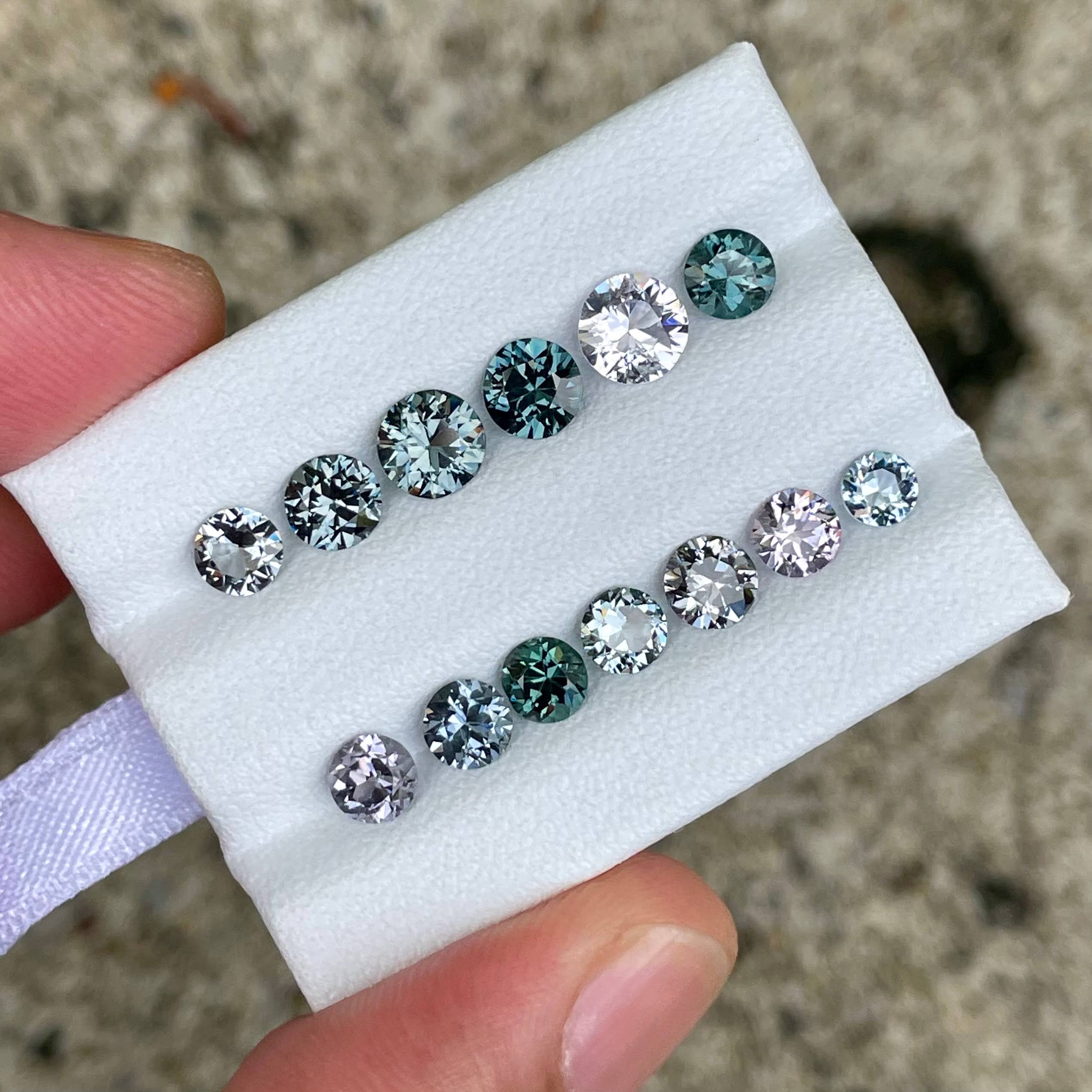 5.69 carats 13 Piece Spinel Gems Lot Round Cut from Burma — view 3