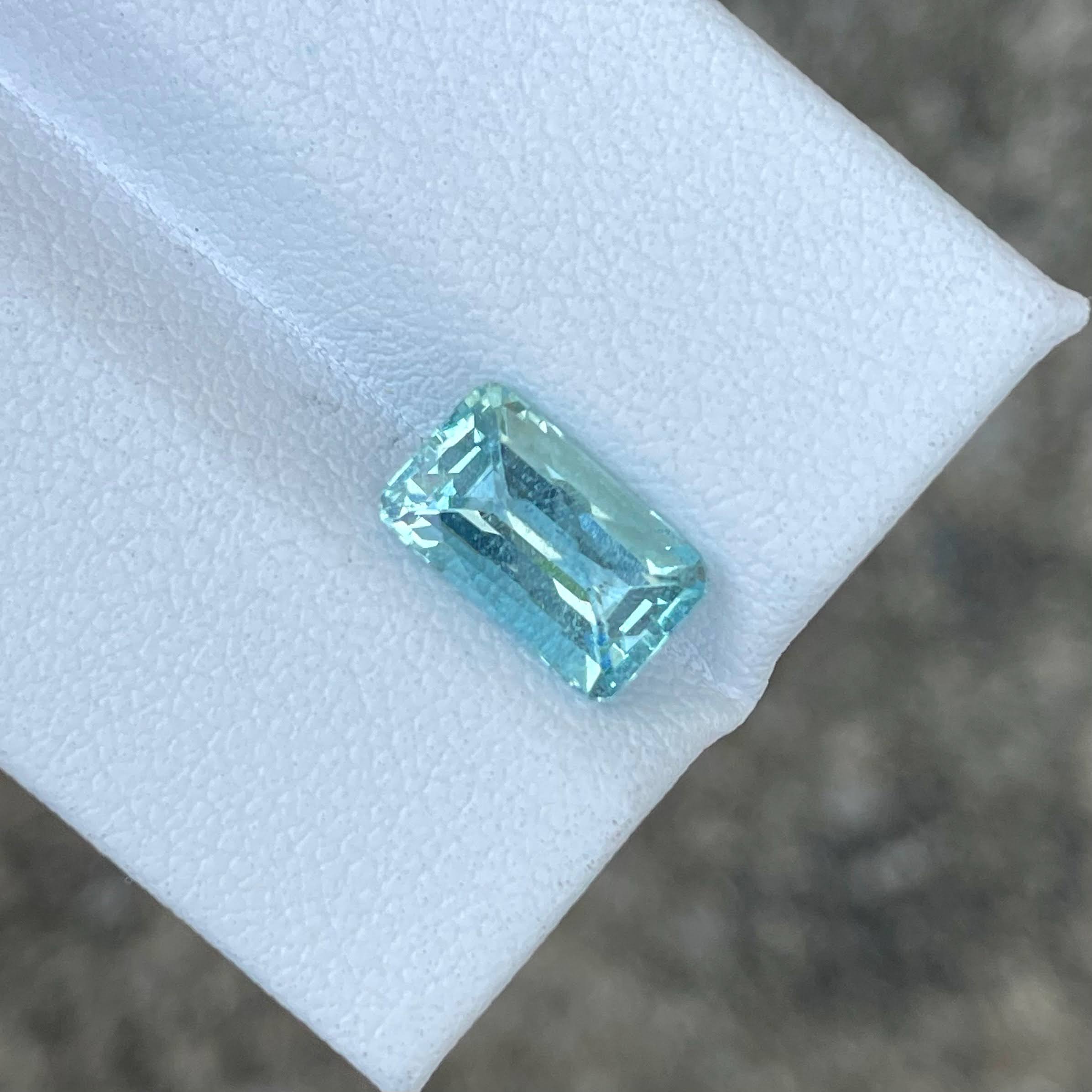 1.94 carats Aquamarine Stone Custom Precision Cut Natural African Gem