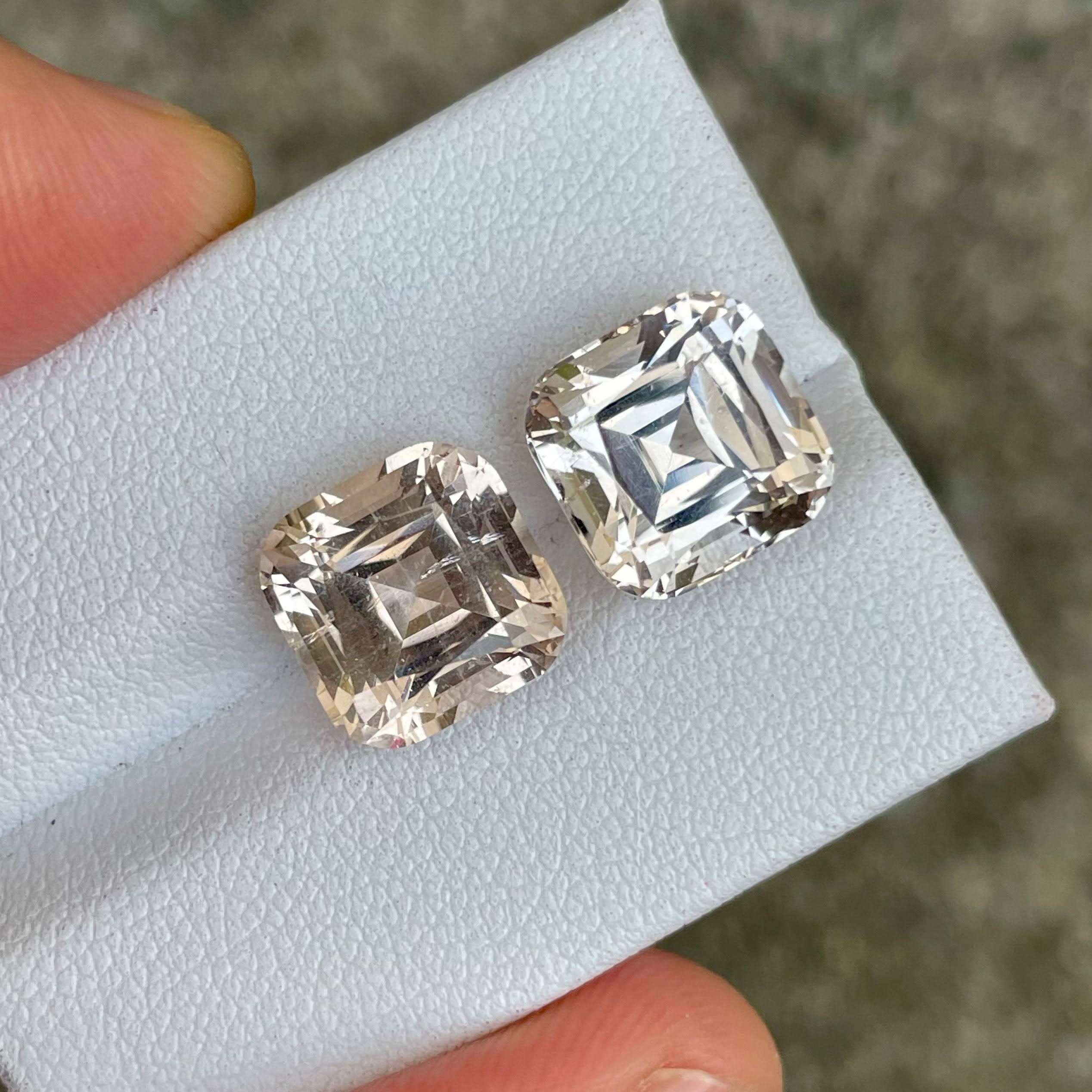 13.73 carats Topaz Gem Pair Cushion Cut Natural Pakistani Gemstone — view 3