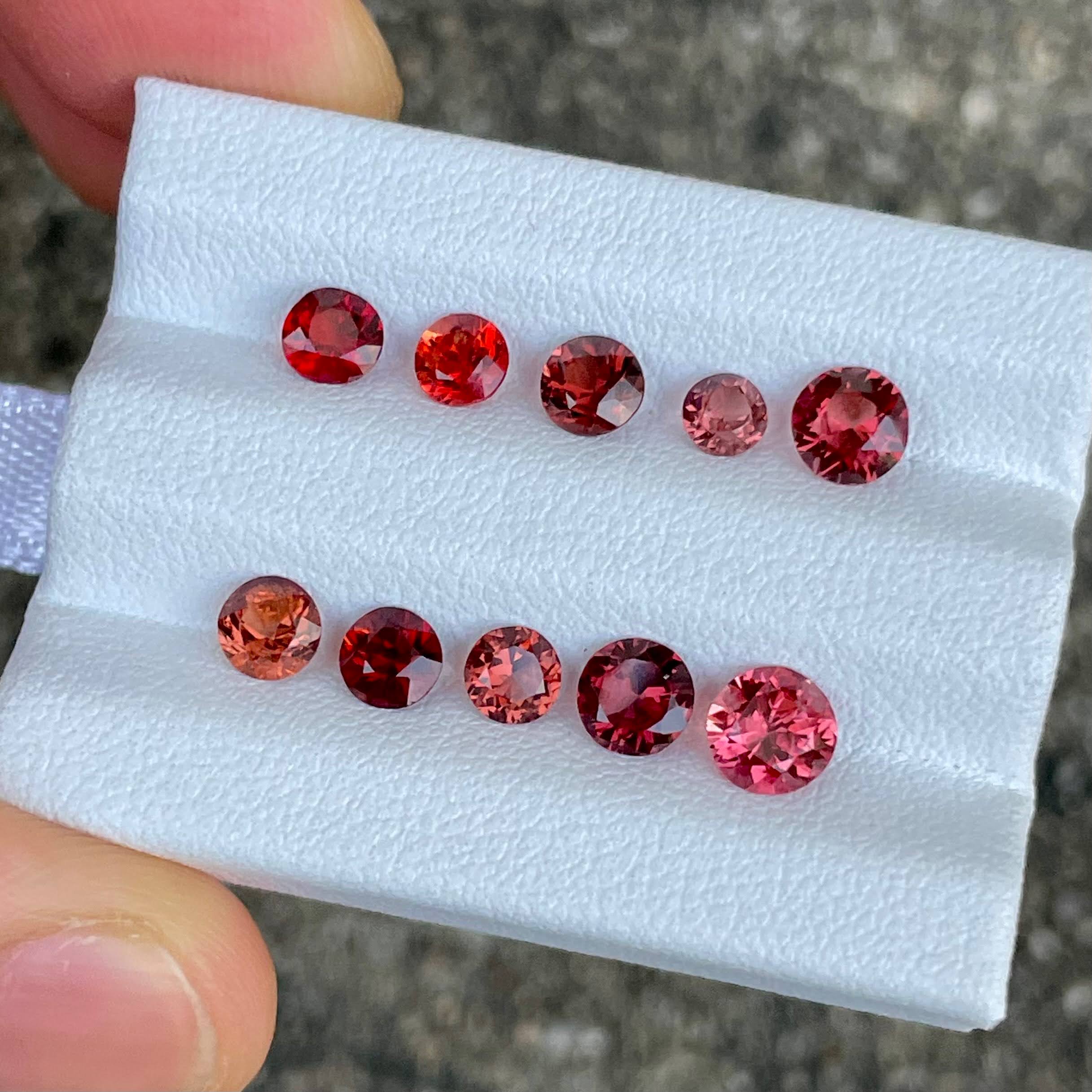 3.89 carats 10 Piece Reddish Brown Spinel Stones Lot Round Cut from Burma — view 1