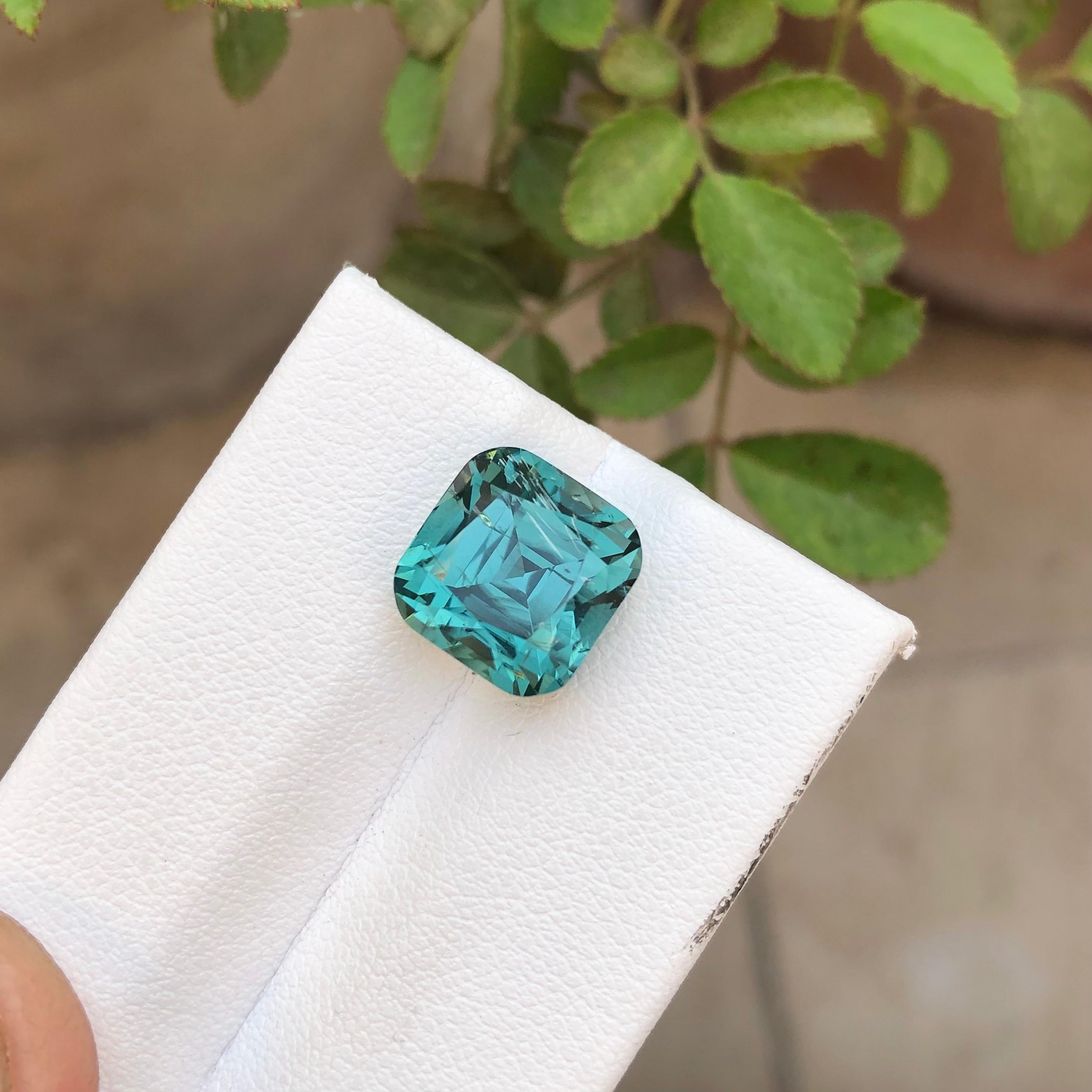 7.50 Carats greenish blue Tourmaline from Afghanistan