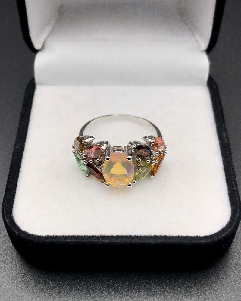 3.75 Gram Opal Ring Fixed into 925 Silver — view 3