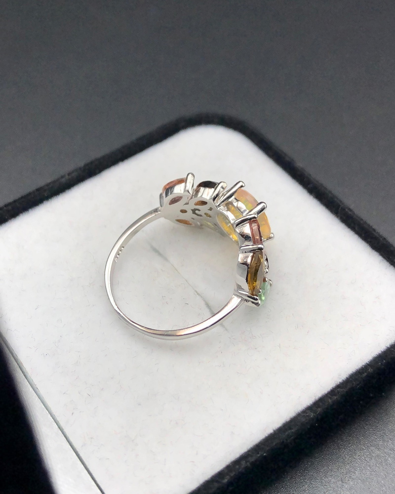 3.75 Gram Opal Ring Fixed into 925 Silver — view 4