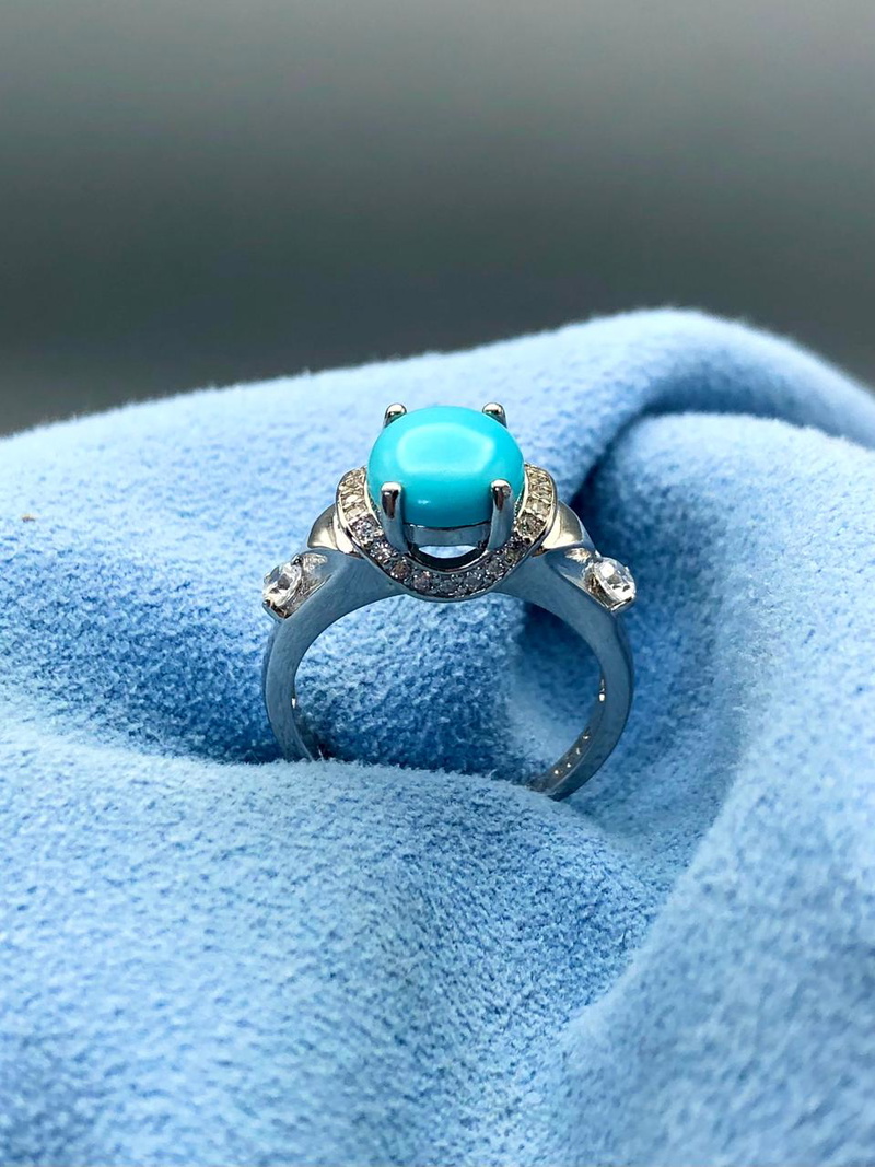 4.226 gram Turquoise Ring Fixed Into 925 Silver