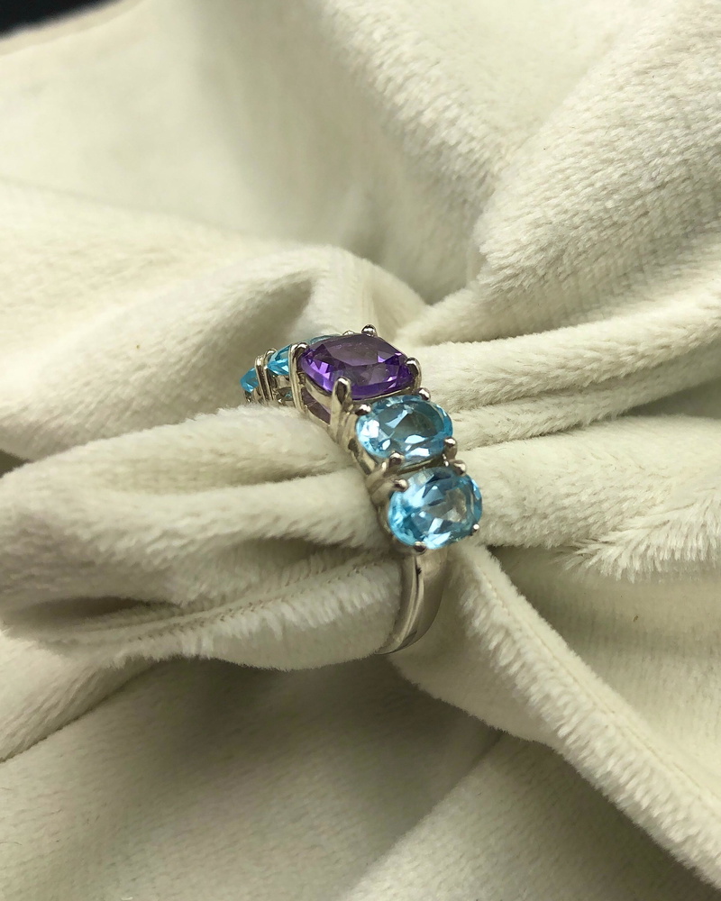 20.84 carat Topaz &amp; Amethyst fixed into 925 Silver