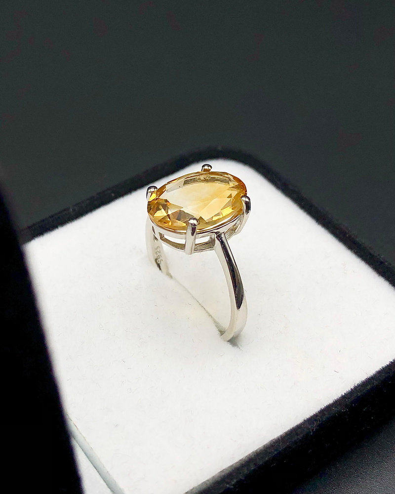 16.03 Carats Topaz Ring Fixed into 925 Silver — view 4