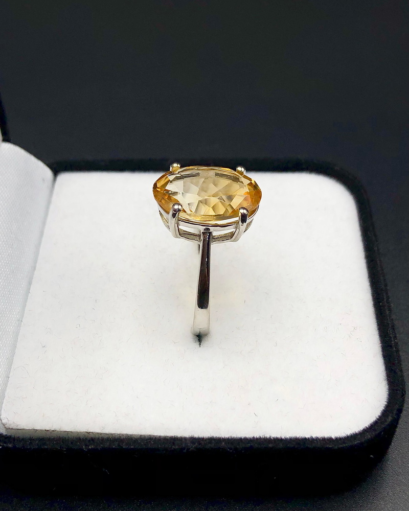 16.03 Carats Topaz Ring Fixed into 925 Silver — view 5
