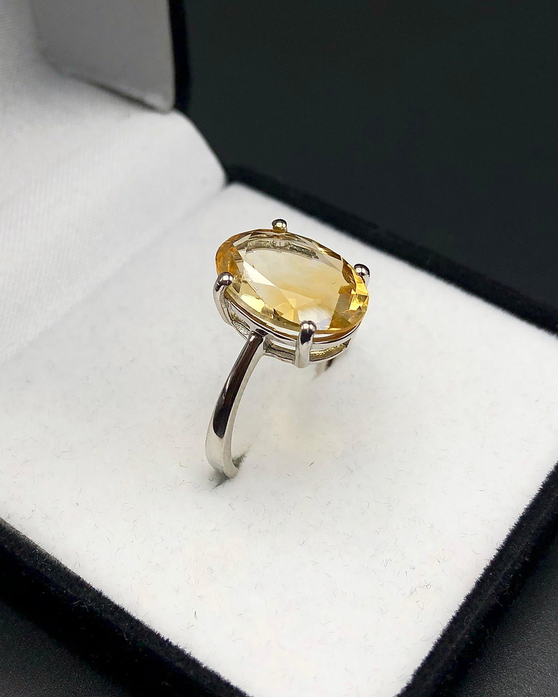 16.03 Carats Topaz Ring Fixed into 925 Silver — view 6