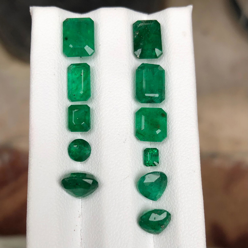 11.92 carats Emerald Lot Loose Gemstone from Pakistan — view 2