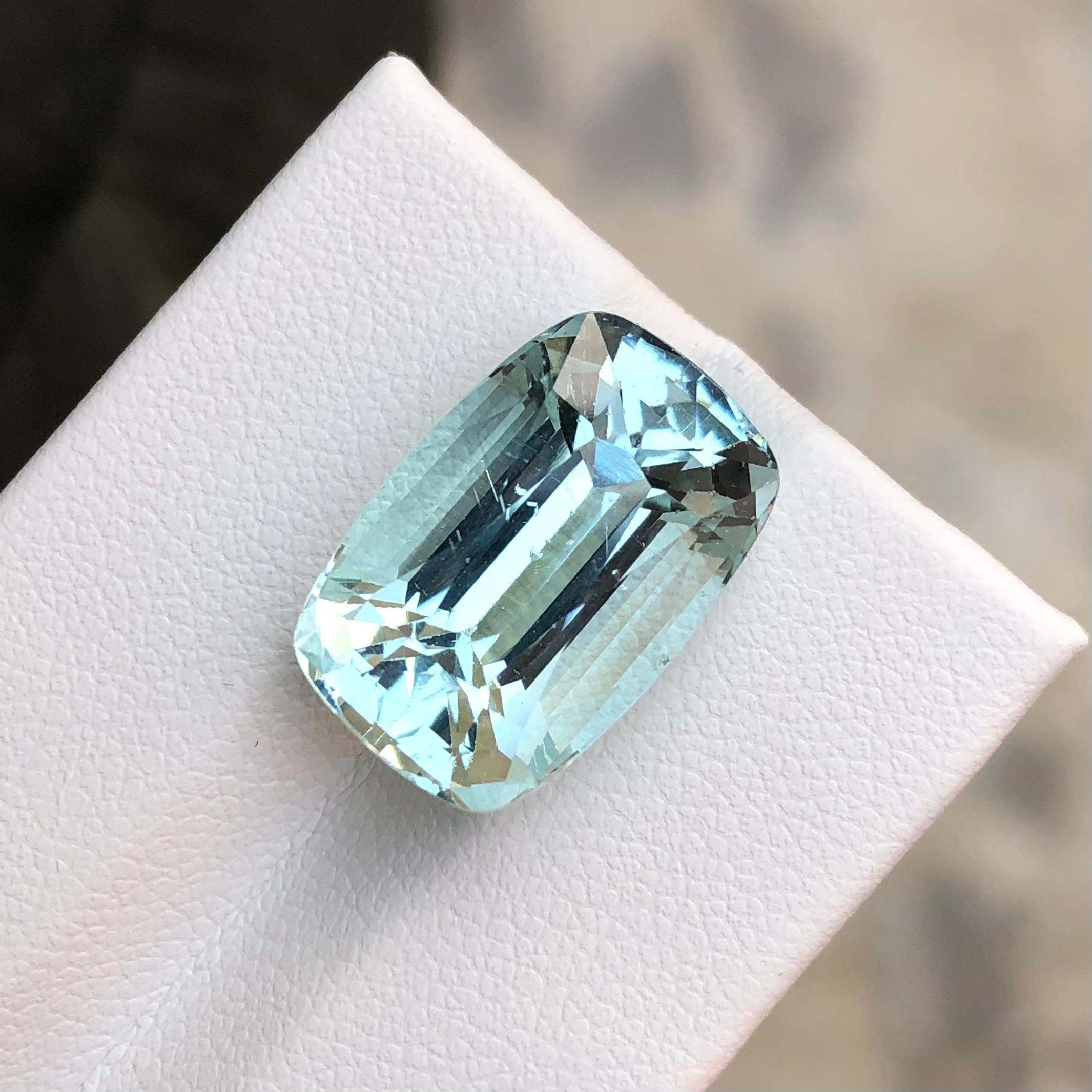 12.59 ct Aquamarine Gemstone From Pakistan — view 2