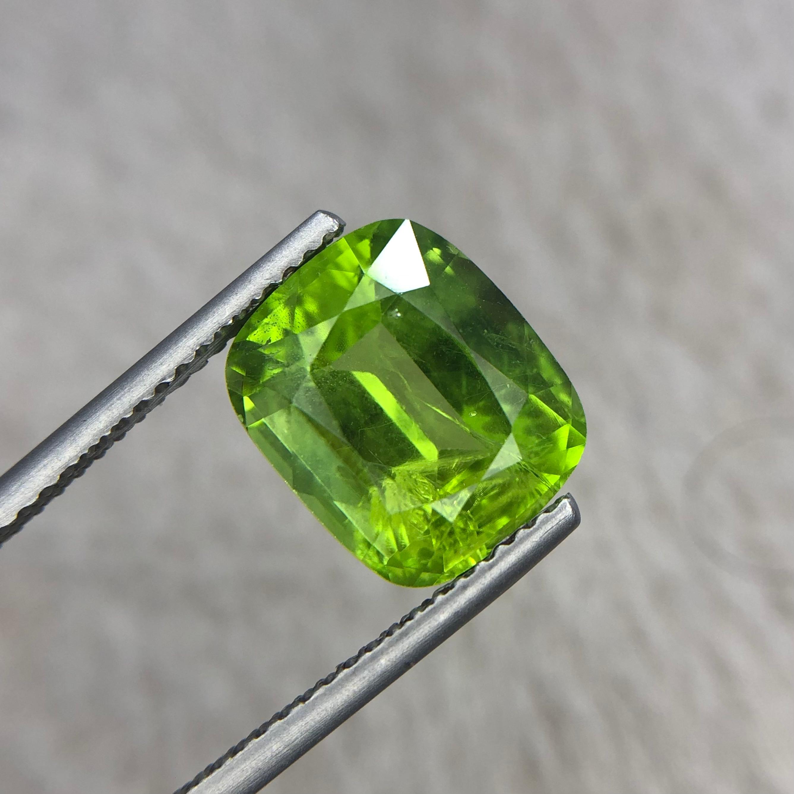 5.78 Carat Cushion Peridot Gemstone From Pakistan — view 1