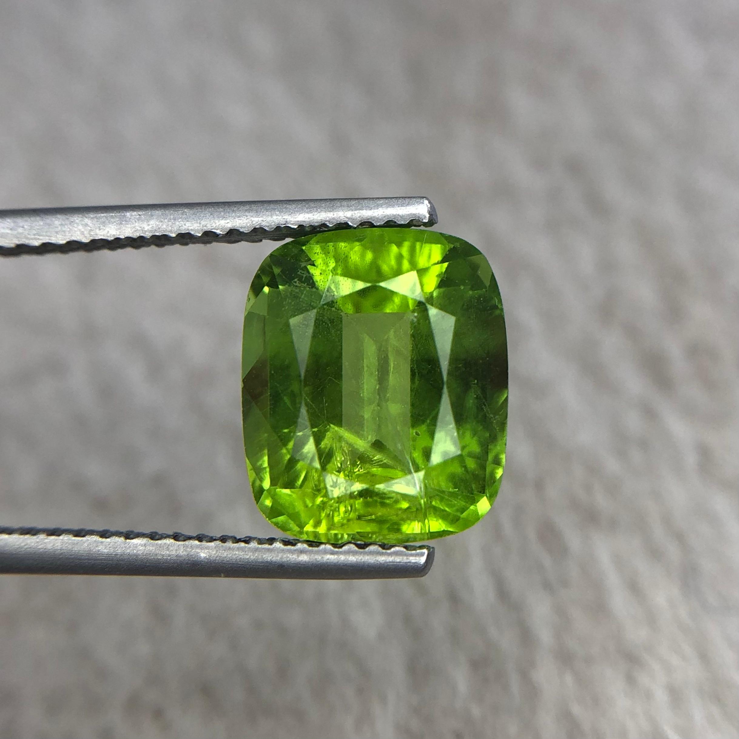 5.78 Carat Cushion Peridot Gemstone From Pakistan — view 2