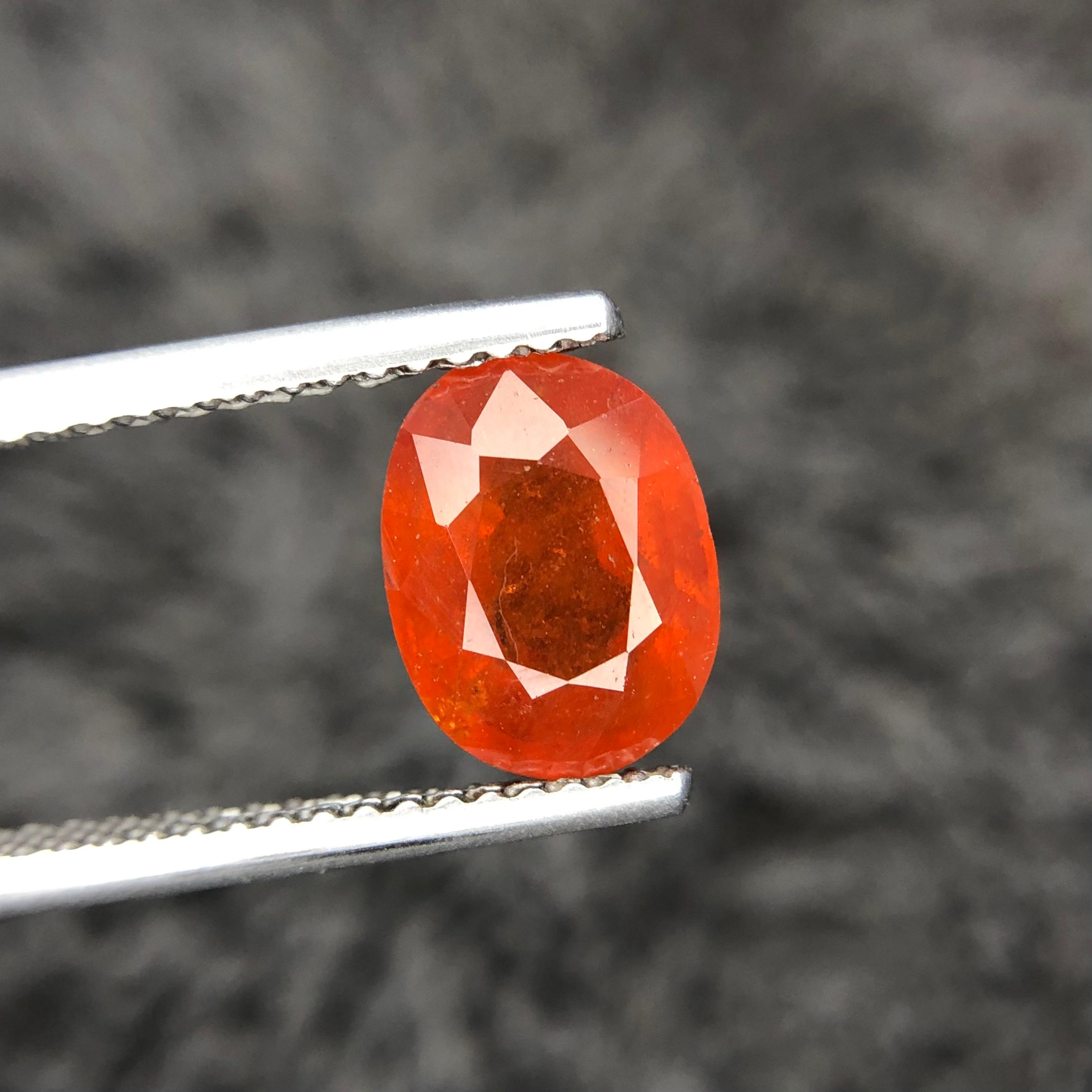 2.59 Carats Spessartite Garnet from Africa Loose gemstone